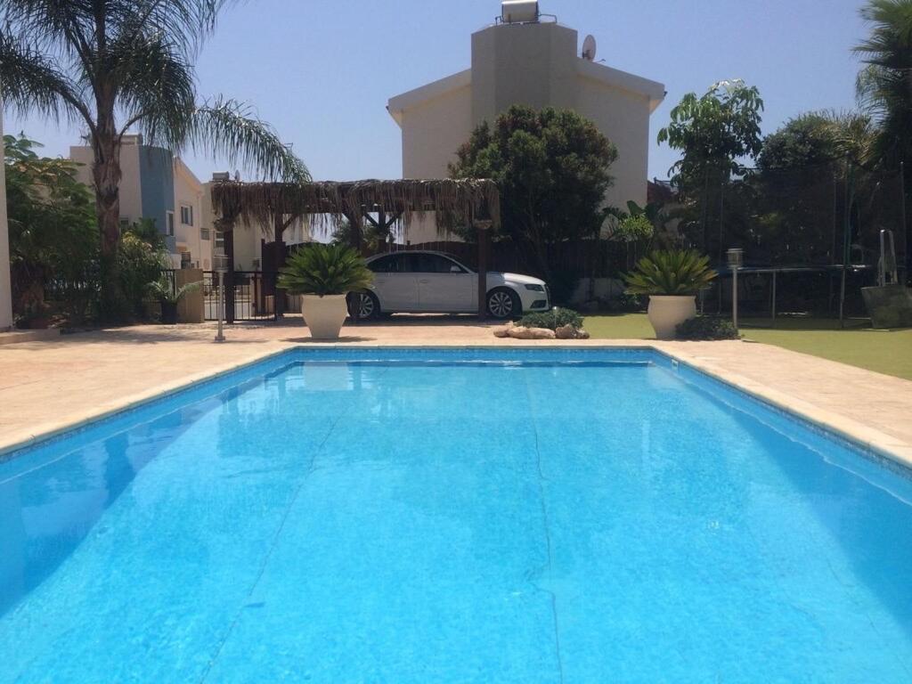Unique Beach Luxurious Villas Айя Напа Екстериор снимка