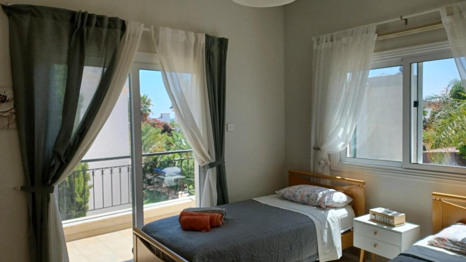 Unique Beach Luxurious Villas Айя Напа Екстериор снимка