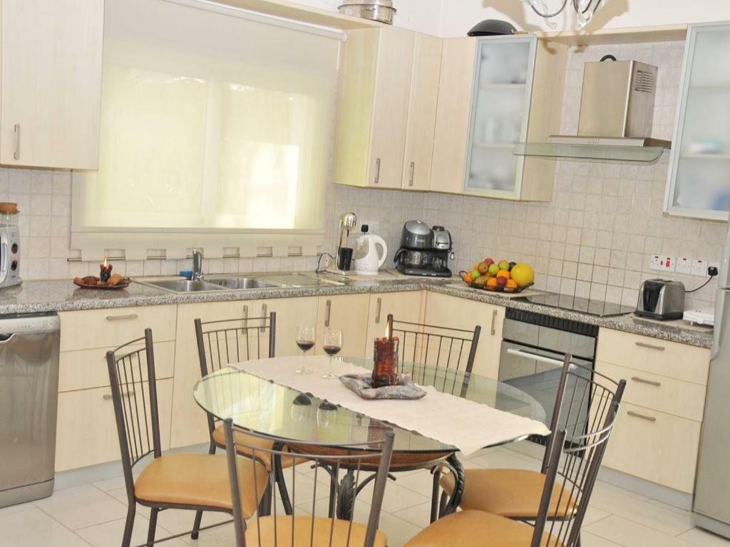 Unique Beach Luxurious Villas Айя Напа Екстериор снимка