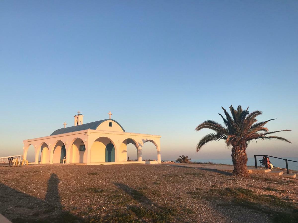 Unique Beach Luxurious Villas Айя Напа Екстериор снимка